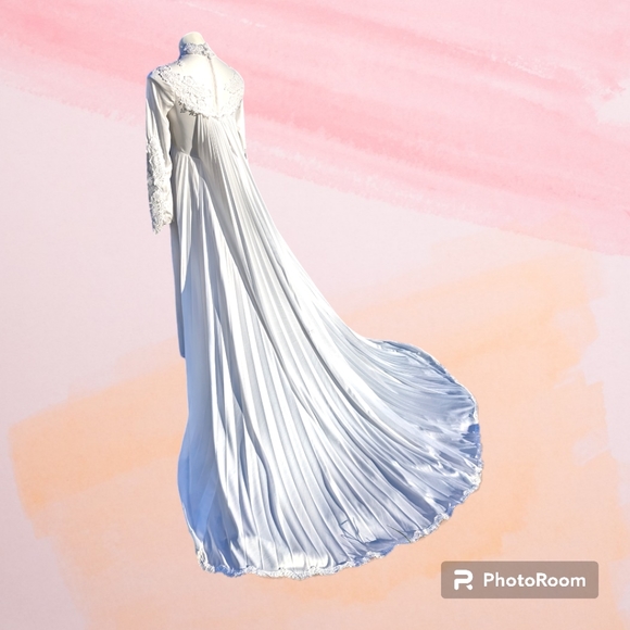 Vintage 1970s wedding dress train pleated empire aline small lace simple 70s s - Picture 6 of 6